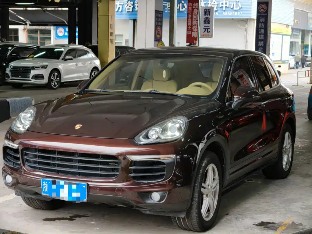 Porsche Cayenne 2015
