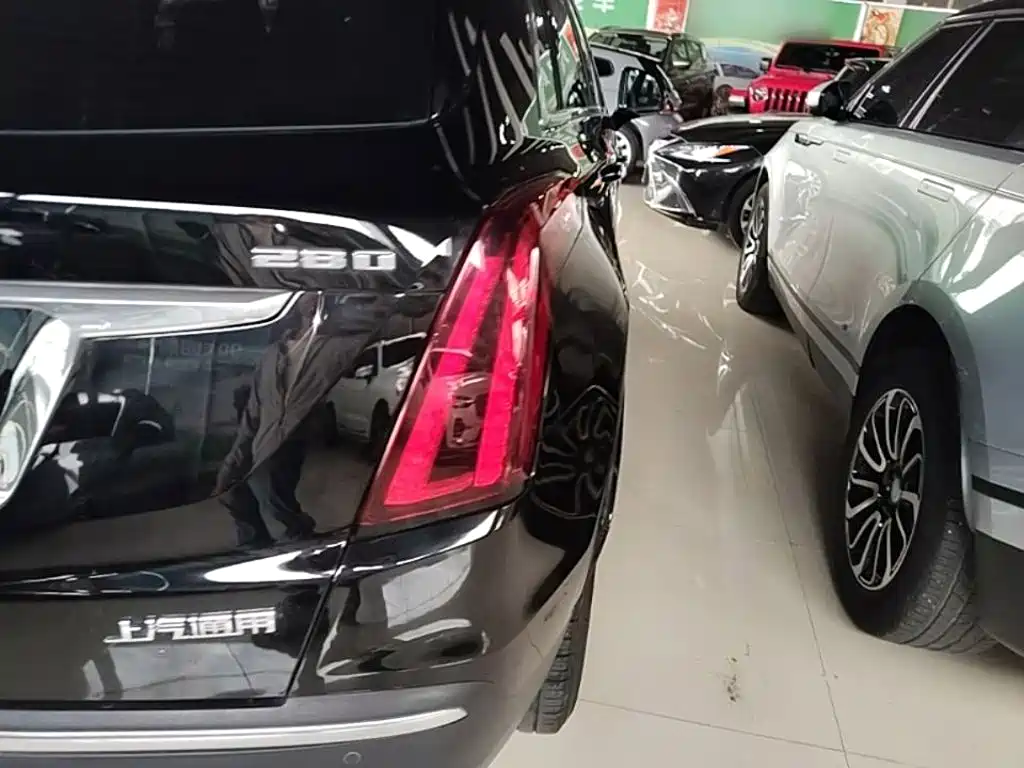 Cadillac XT5 — миниатюра 8
