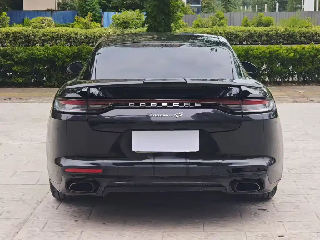 Porsche Panamera 2013 Panamera 4 Platinum Edition 3.6L