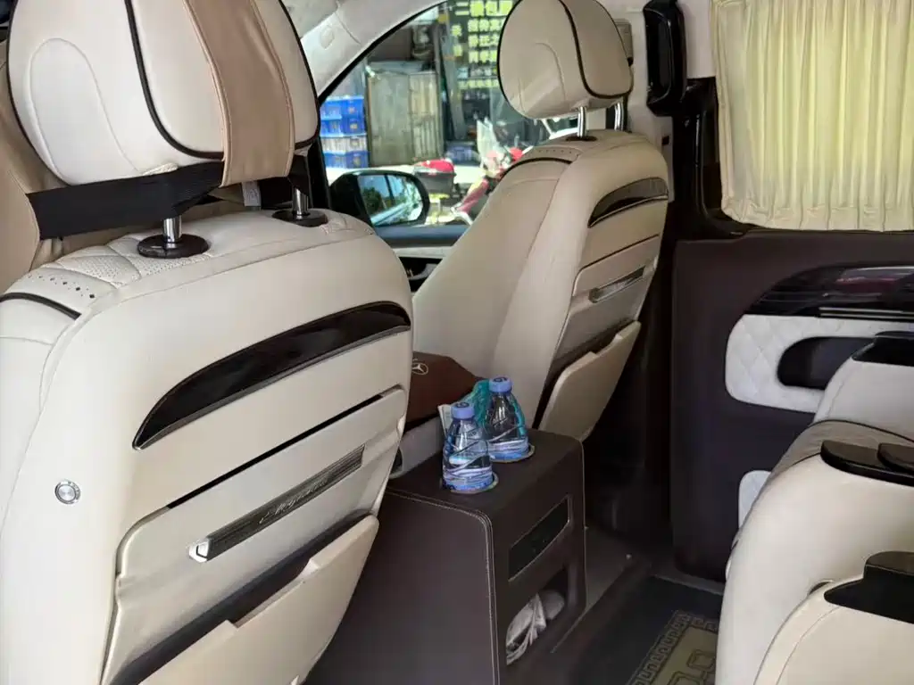Mercedes-Benz Vito 2020 2.0T 7 мест
