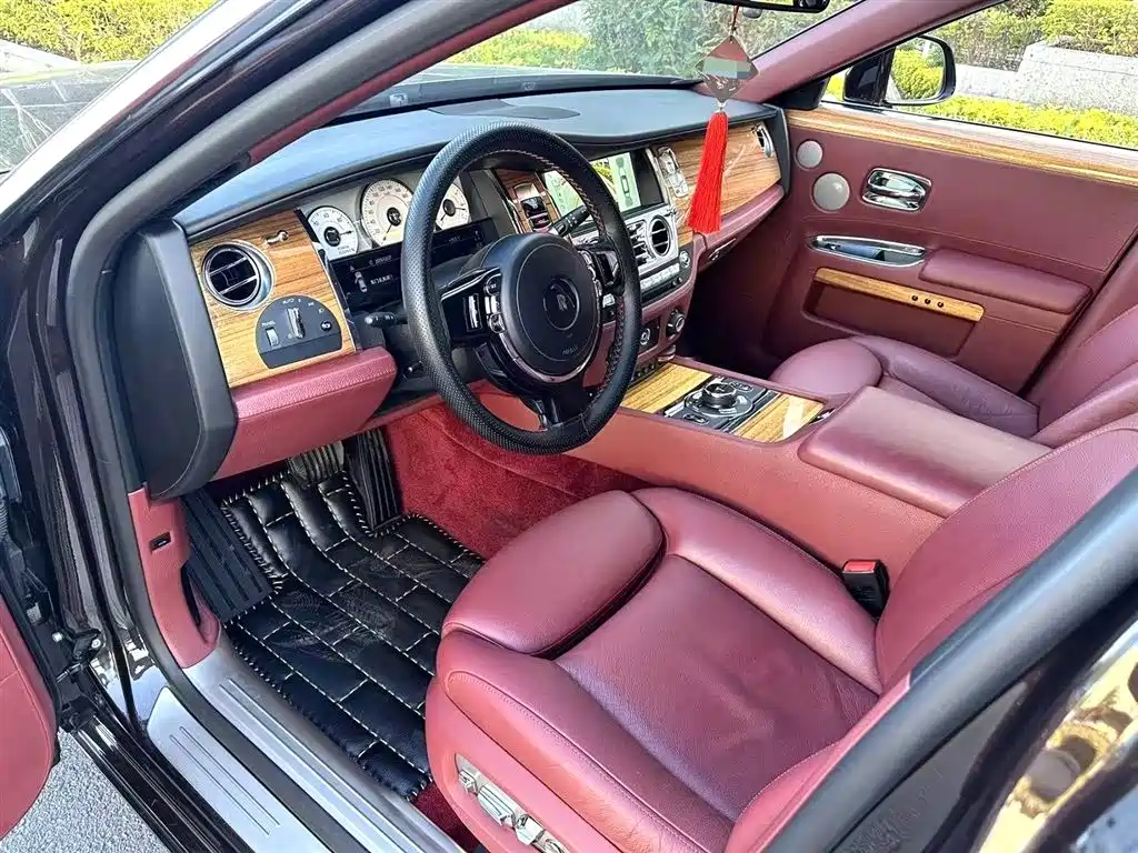 Rolls-Royce Ghost 2015 Series II Long Wheelbase