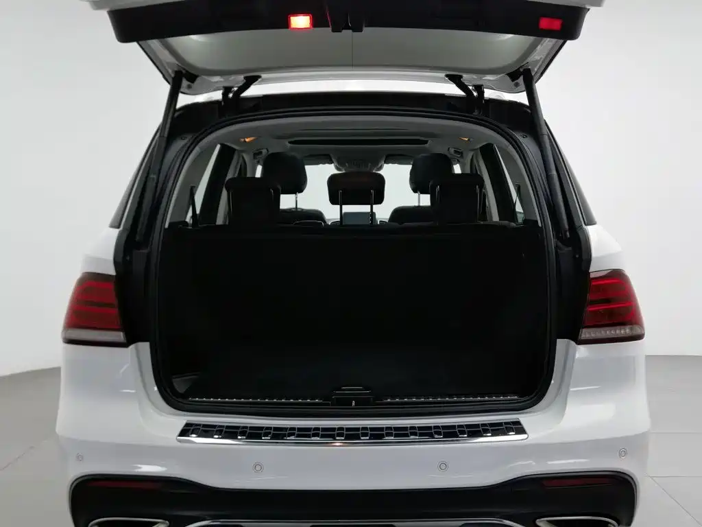 Mercedes-Benz GLE (Import) — миниатюра 16