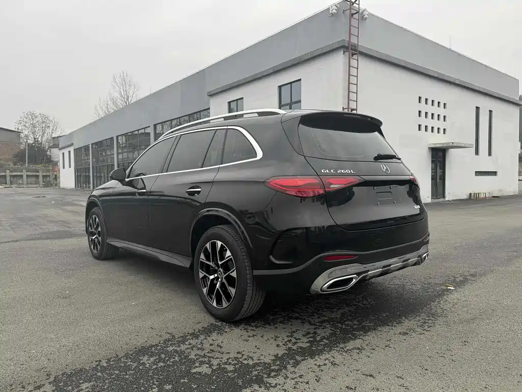 Mercedes-Benz GLC 2024 GLC 260 L 4MATIC 7 мест