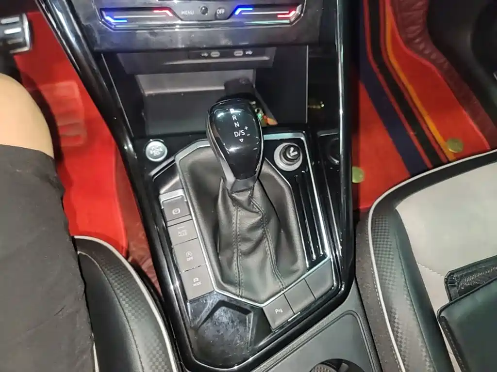 Volkswagen X — миниатюра 14