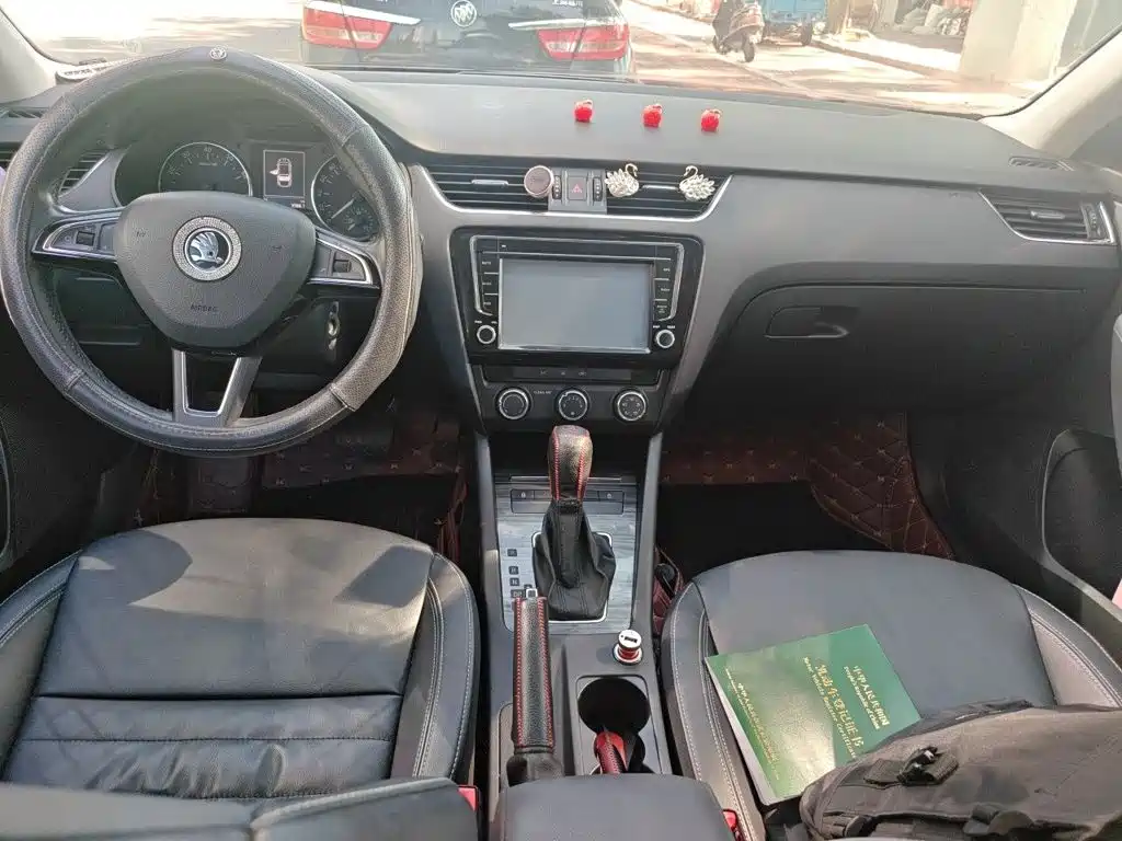 Skoda Octavia — миниатюра 5