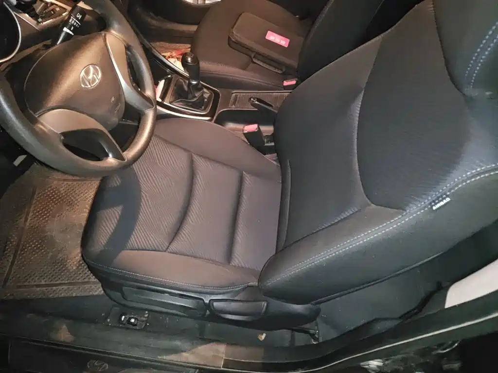 Hyundai Elantra Langdong — миниатюра 16