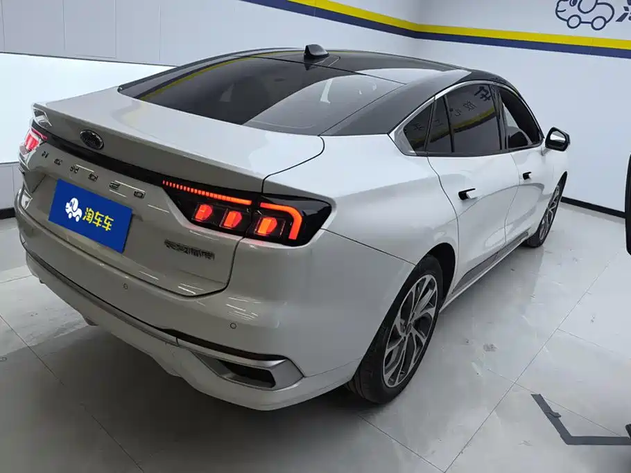 Ford Mondeo — миниатюра 3