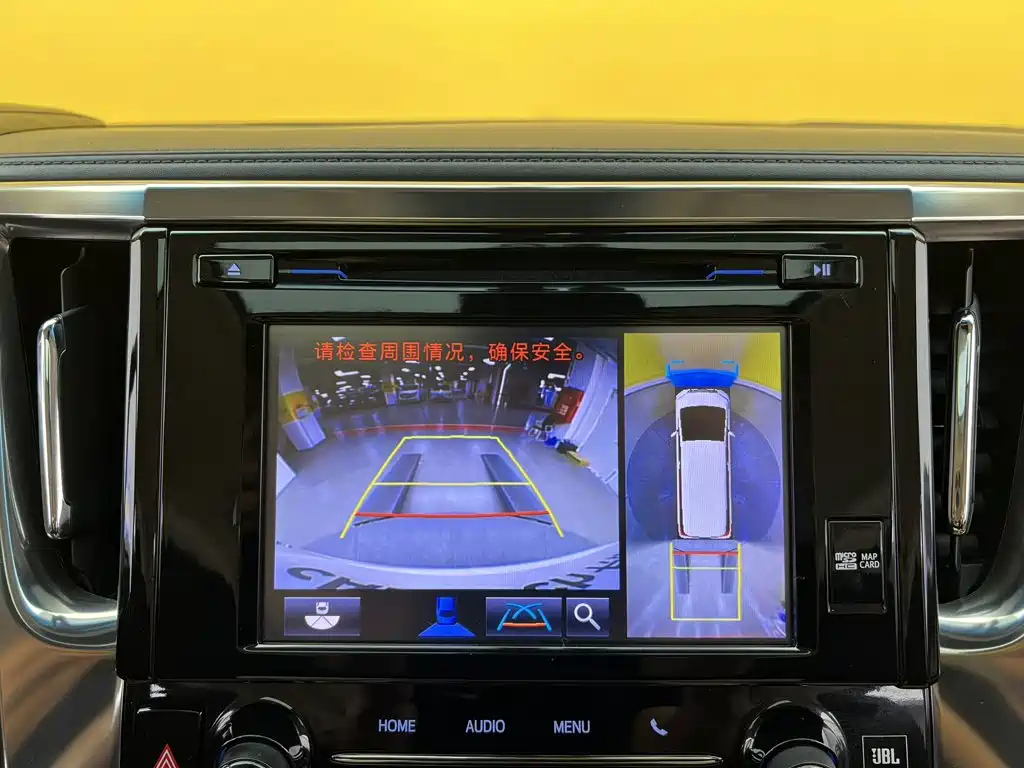 Toyota Alphard — миниатюра 49
