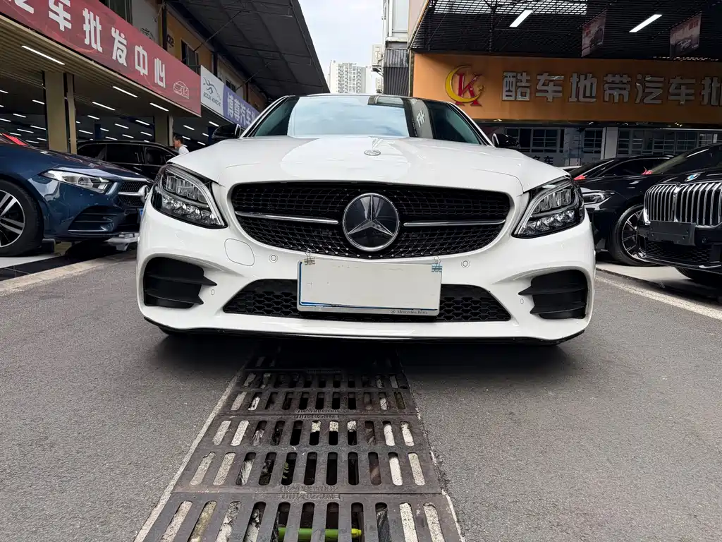 Mercedes-Benz C-Class — миниатюра 2