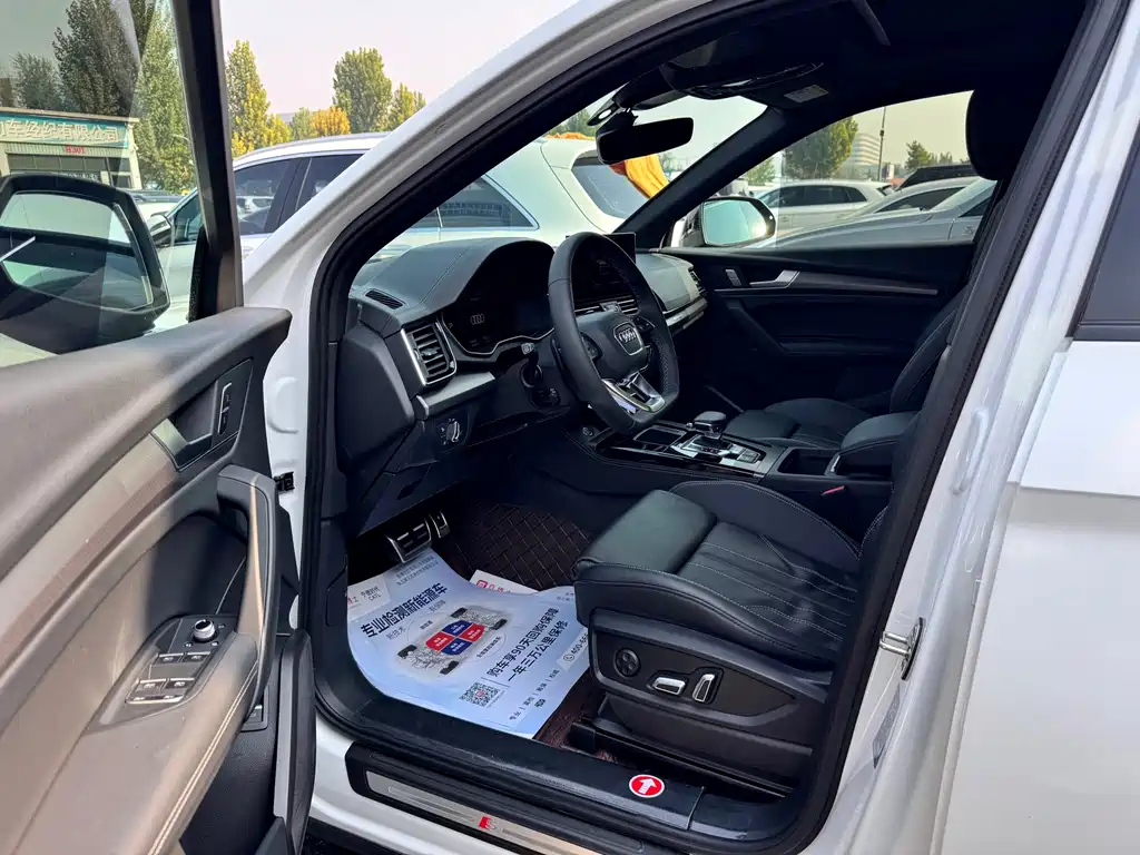 Audi Q5L — миниатюра 5