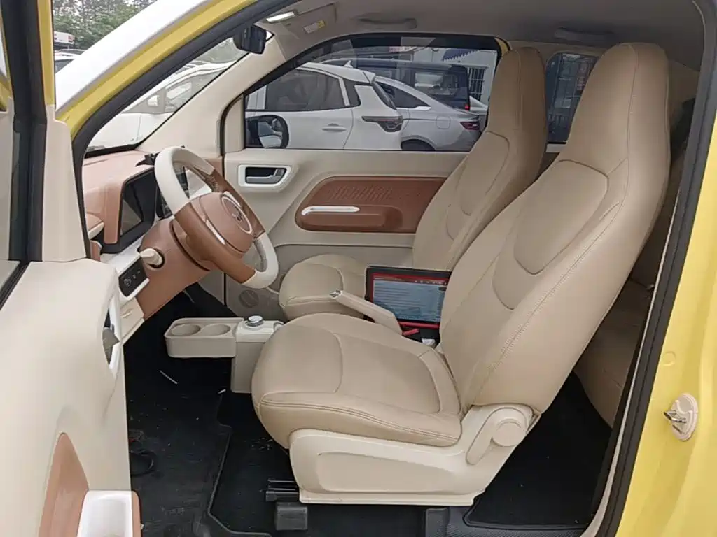 Wuling MINIEV — миниатюра 15