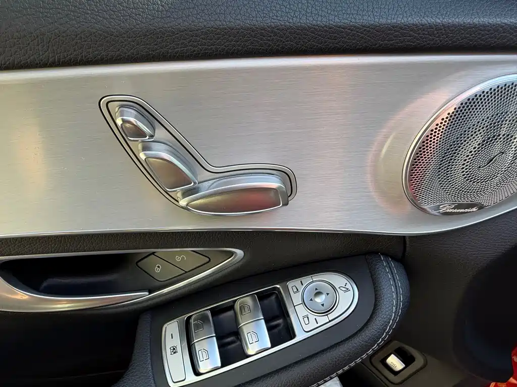 Mercedes-Benz C-Class — миниатюра 10