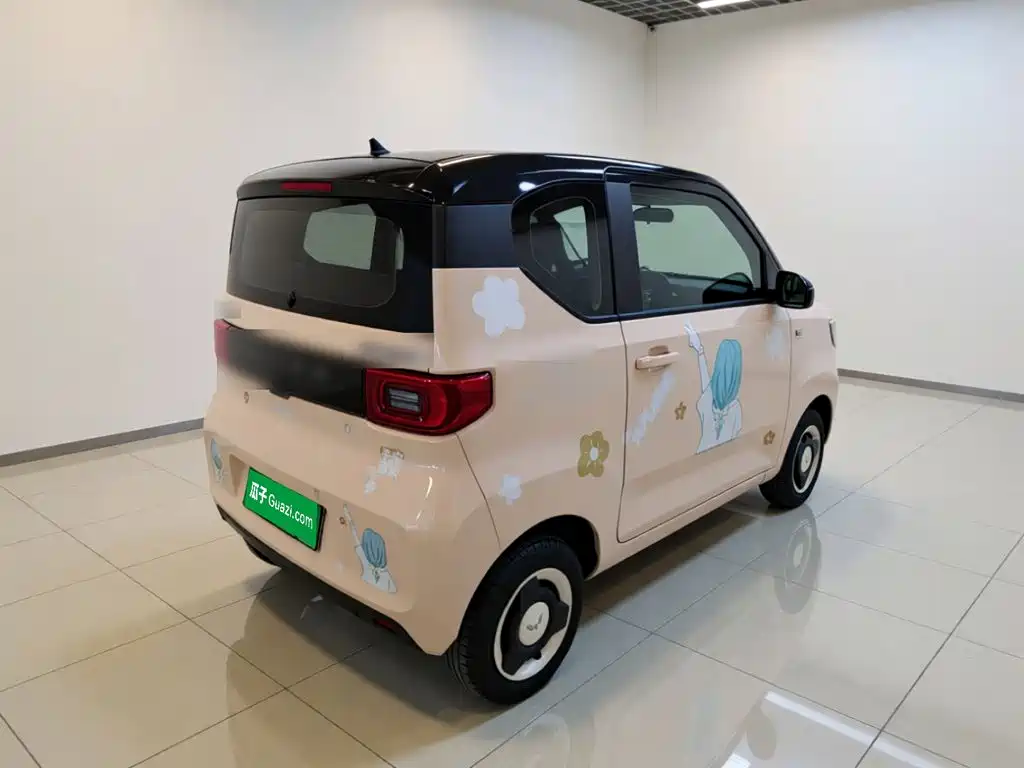 Wuling MINIEV — миниатюра 4