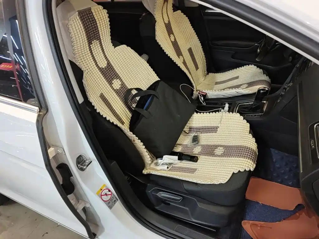 Volkswagen Golf — миниатюра 25