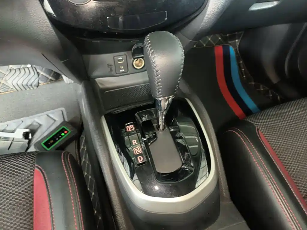 Nissan Qashqai — миниатюра 14