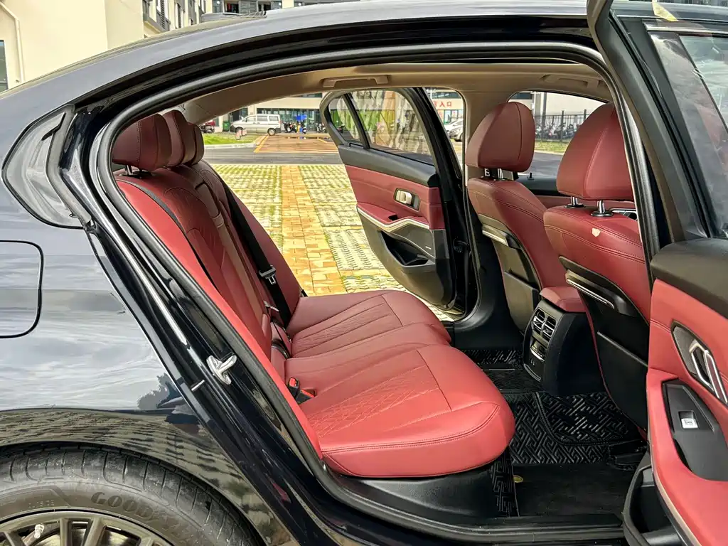 BMW 3 Series — миниатюра 9
