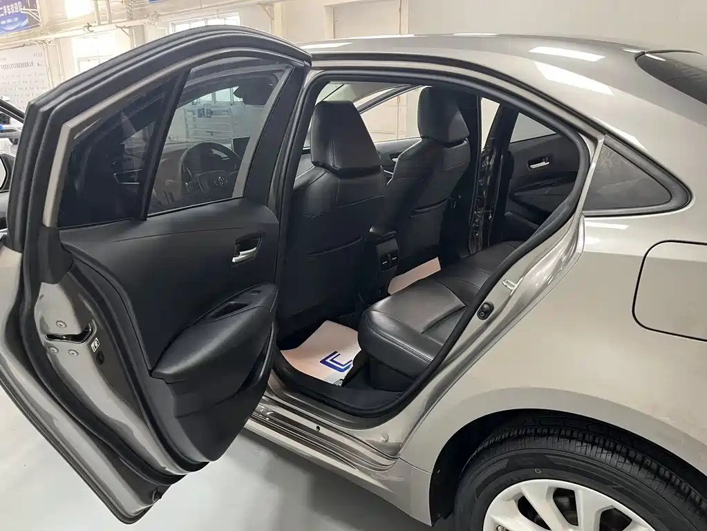 Toyota Corolla — миниатюра 10