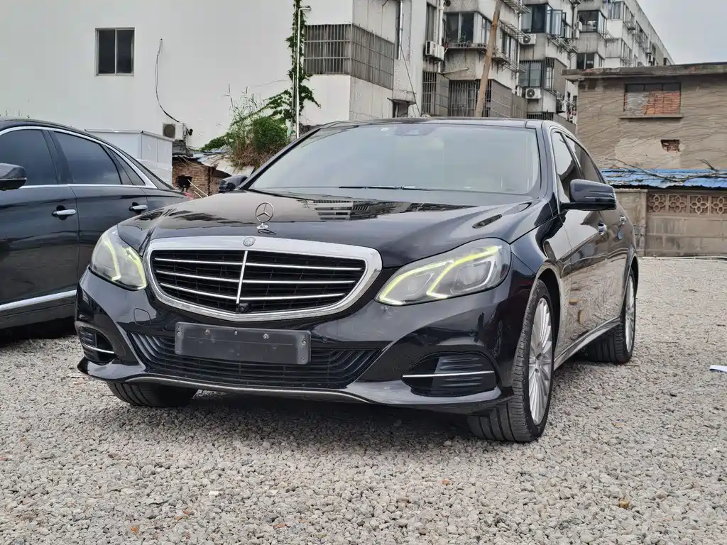 Mercedes-Benz E-Class 2013