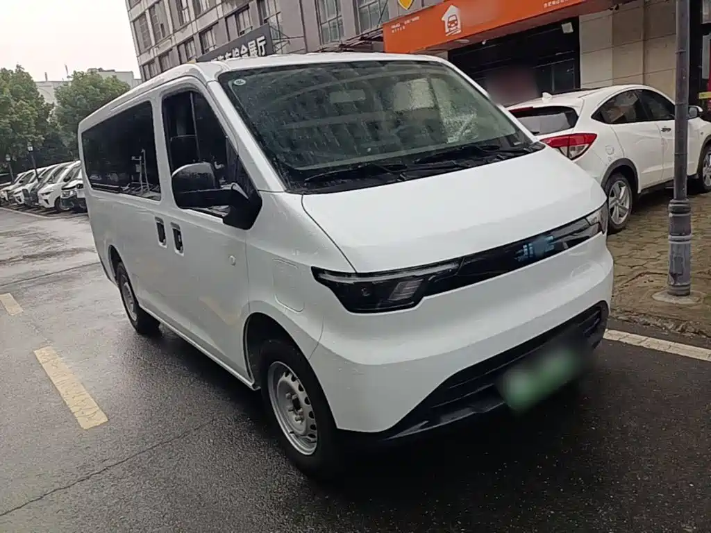 JMC E-Fushun — миниатюра 4