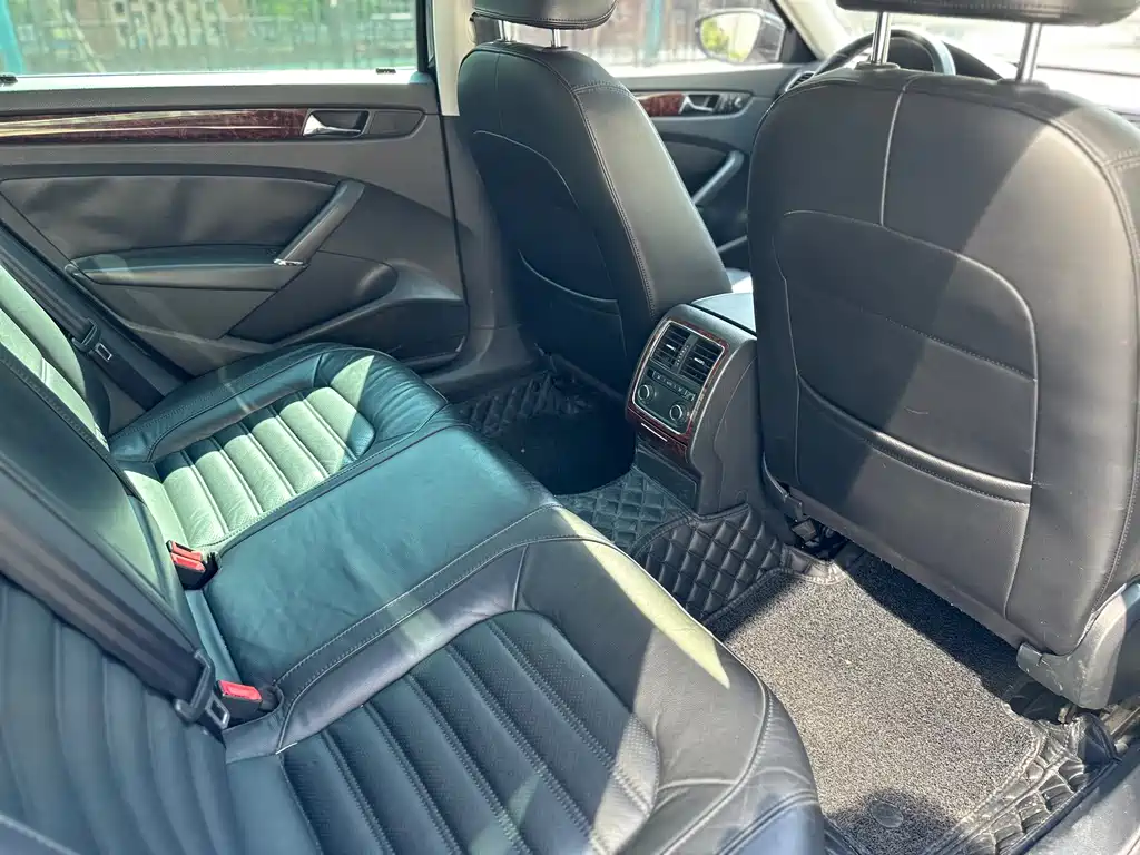 Volkswagen Passat — миниатюра 13