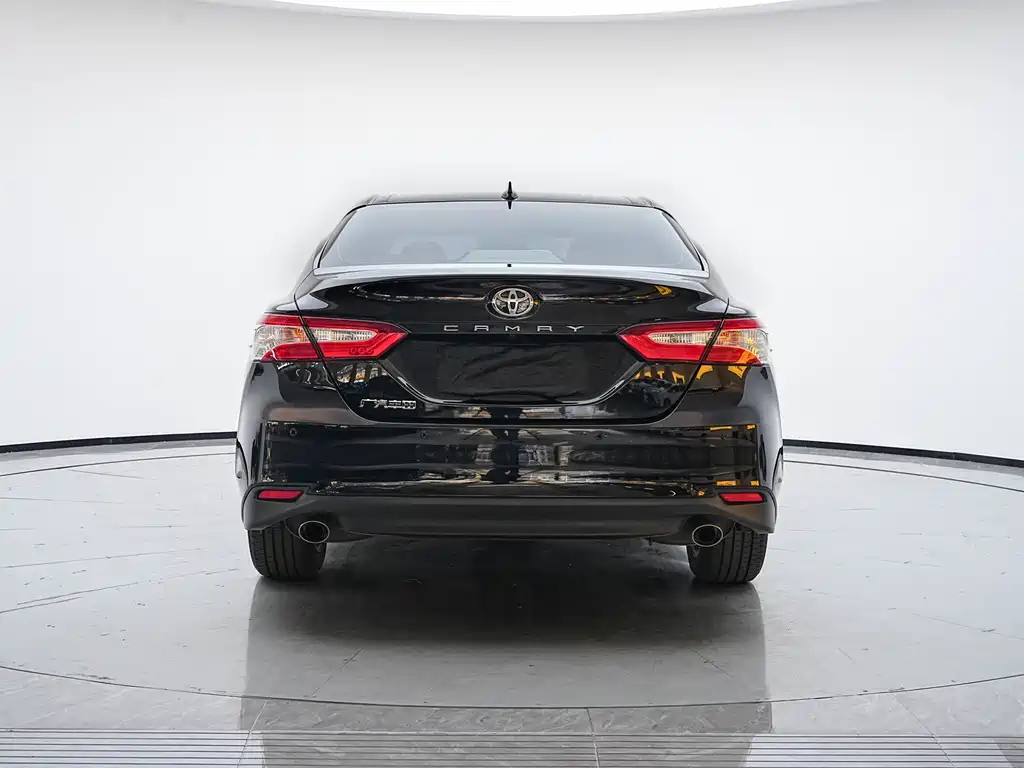 Toyota Camry — миниатюра 22