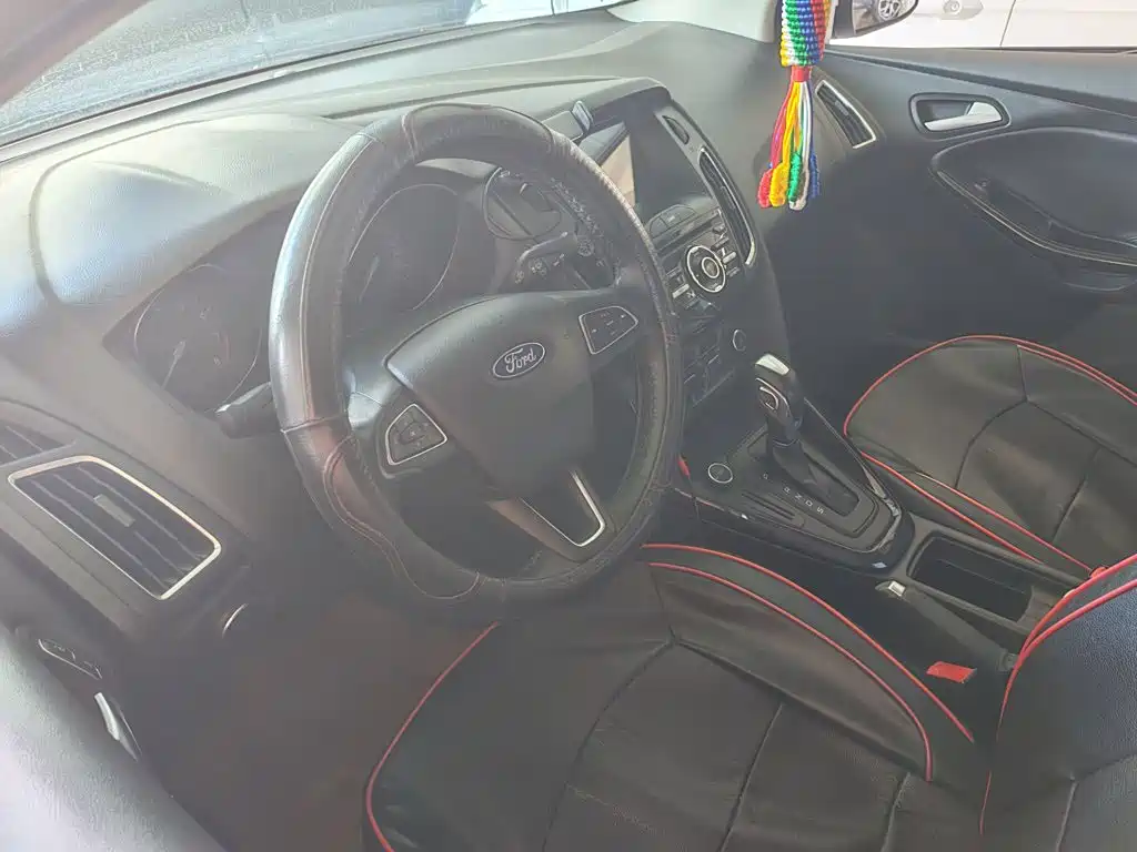 Ford Focus — миниатюра 14