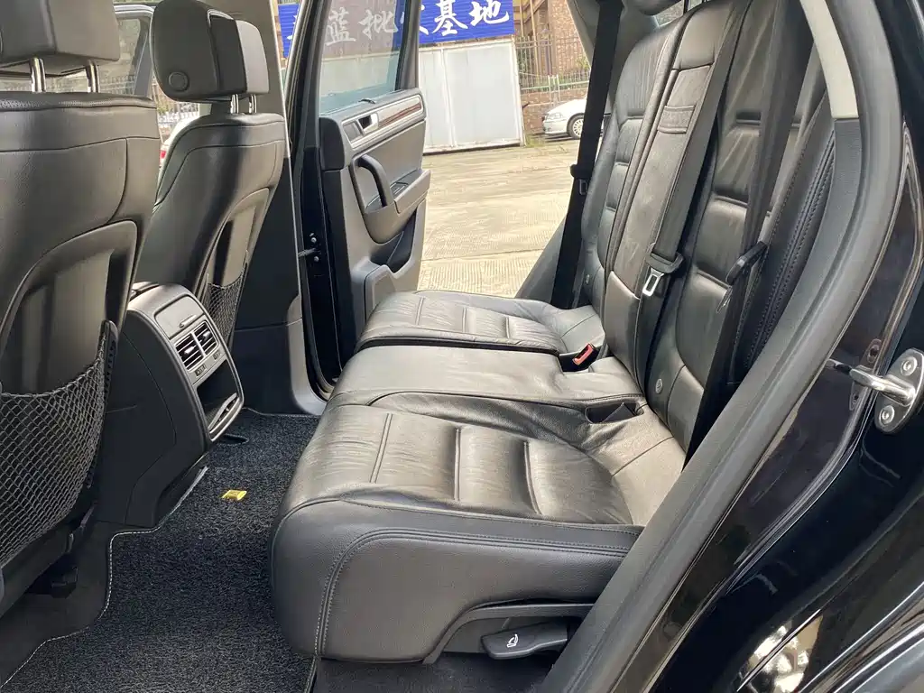 Volkswagen Touareg — миниатюра 5