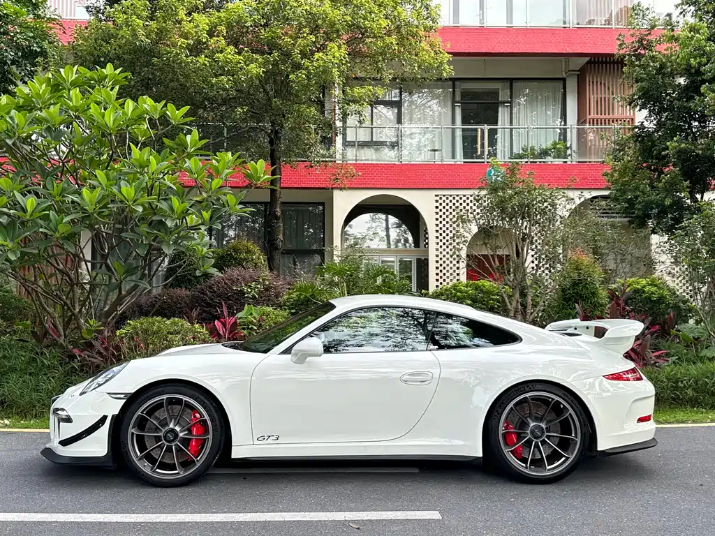 Porsche 911 2013 GT3 3.8L