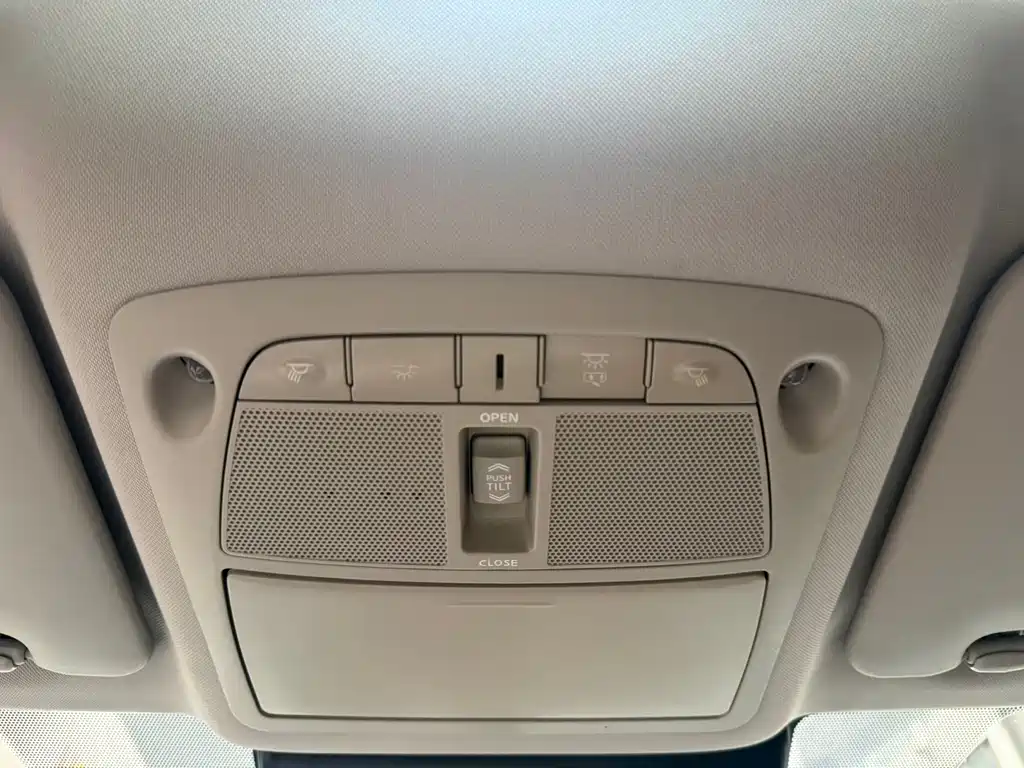 Nissan X-Trail — миниатюра 18