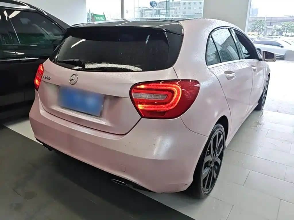 Mercedes-Benz A-Class (Import) — миниатюра 7
