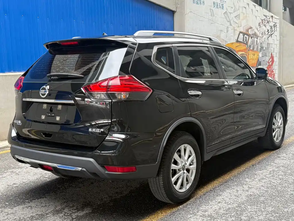 Nissan X-Trail — миниатюра 4
