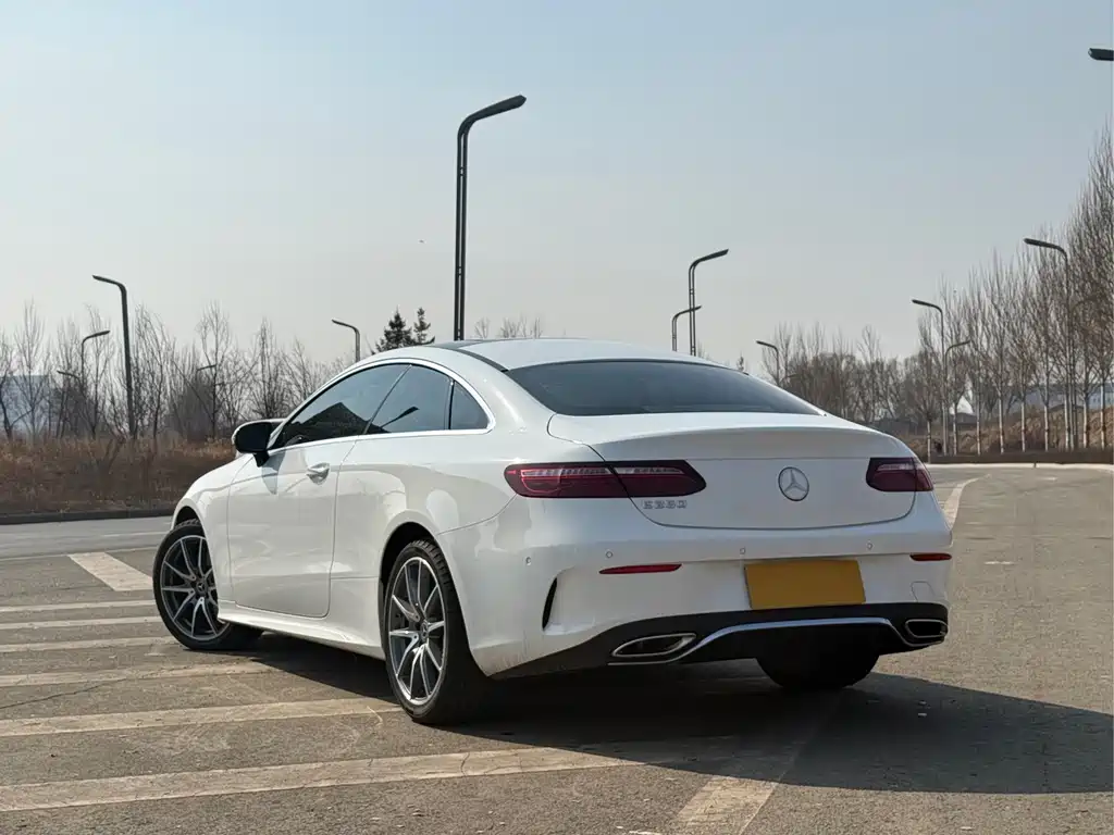 MERCEDES-BENZ E CLASS