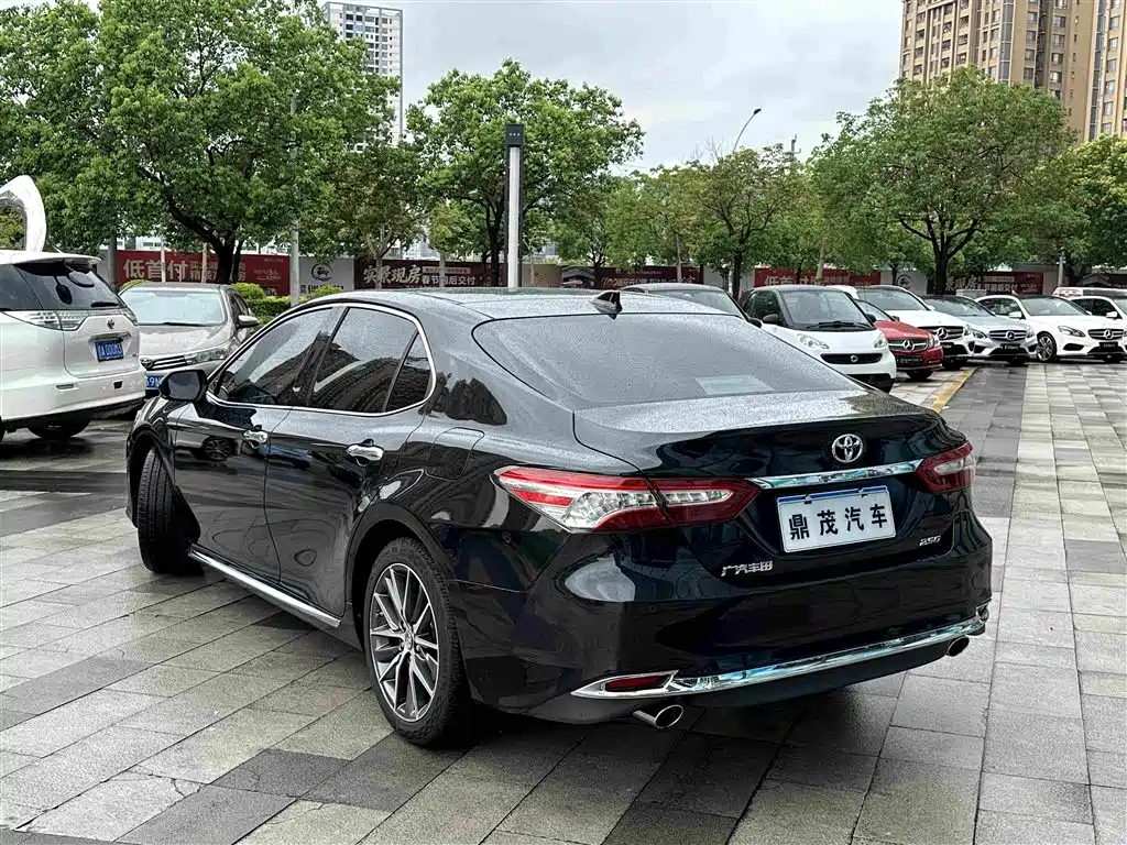 Toyota Camry 2023 2.5G Luxury