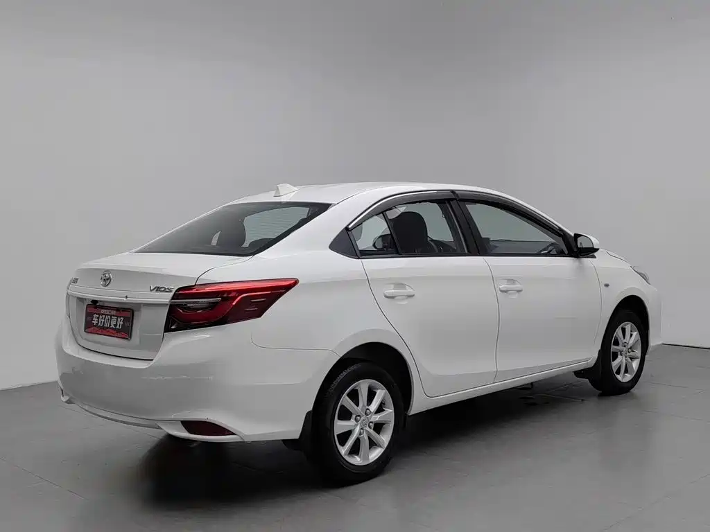 Toyota Vios — миниатюра 2