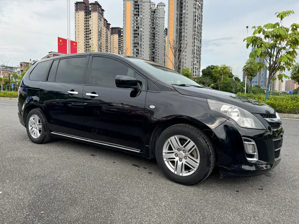 Mazda 8 2011 2.3L Luxury