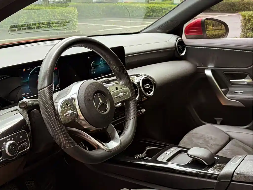 Mercedes-Benz A-Class — миниатюра 14