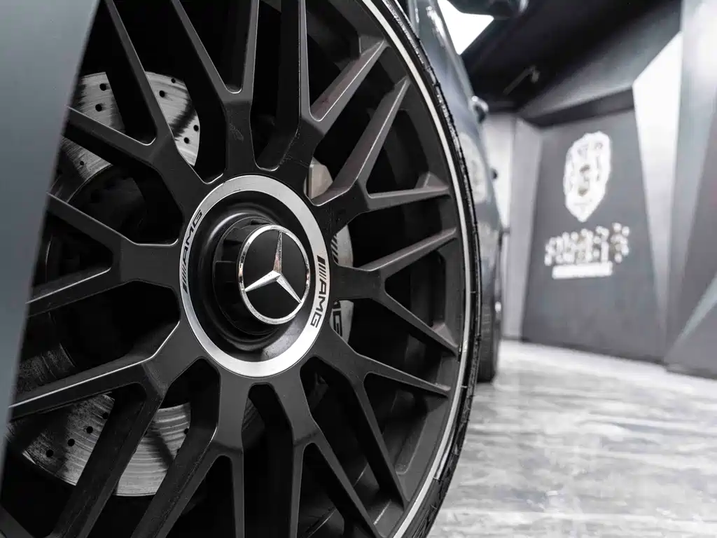 MERCEDES-BENZ E CLASS AMG