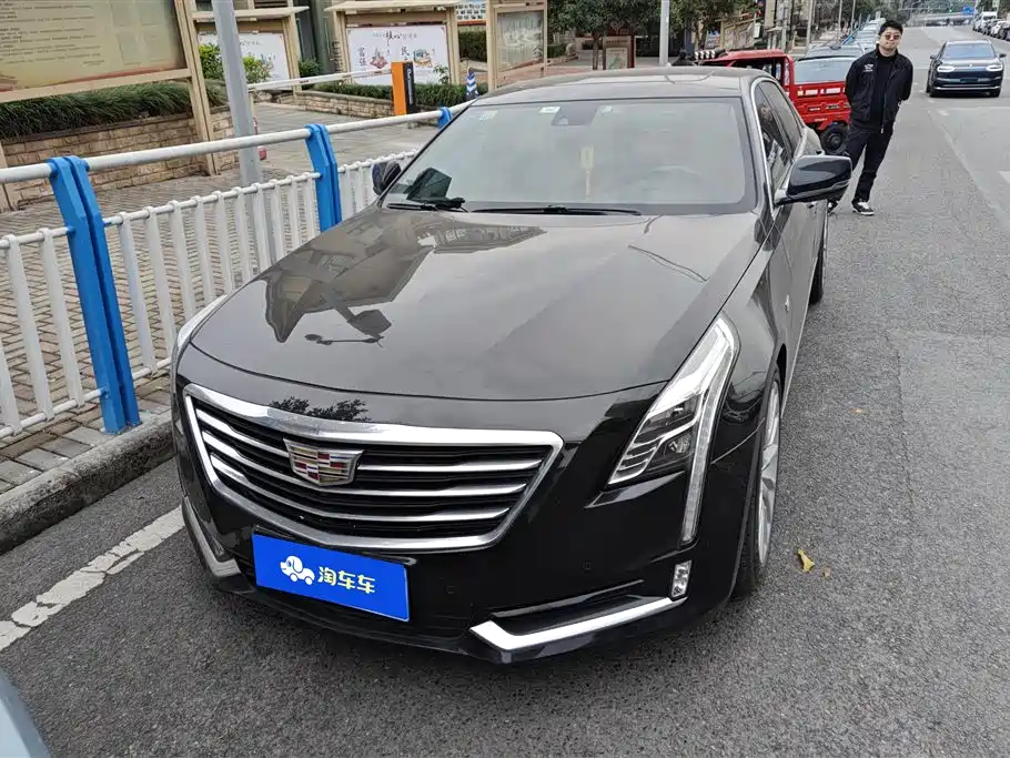 CADILLAC CT6