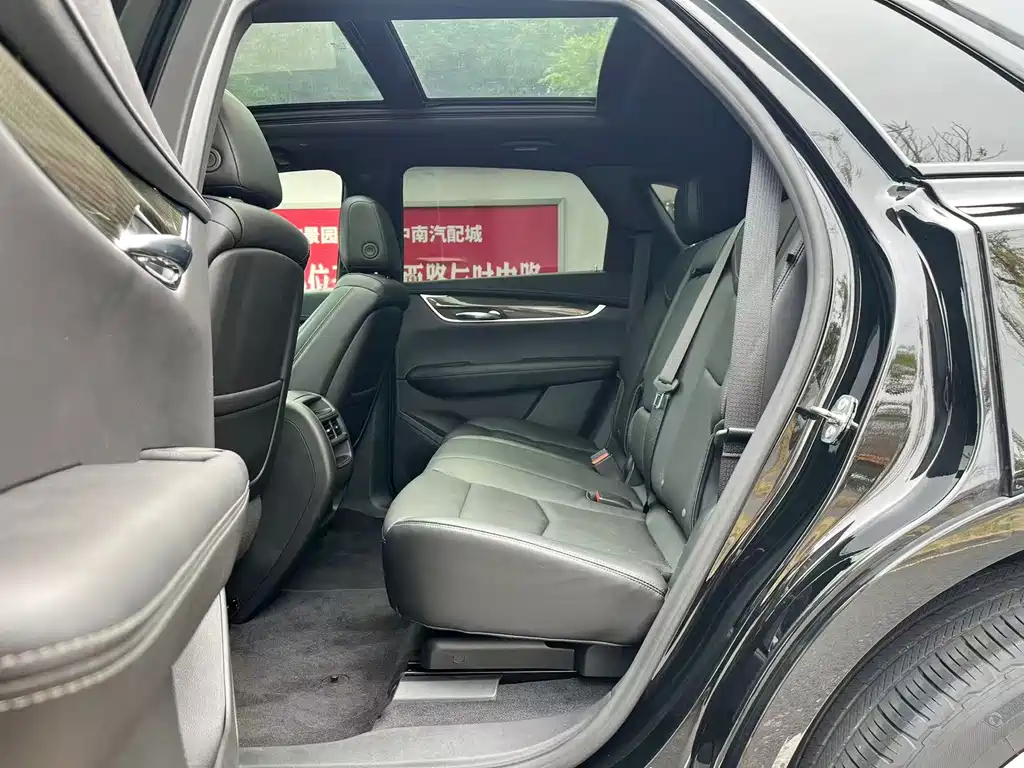 Cadillac XT5 — миниатюра 12