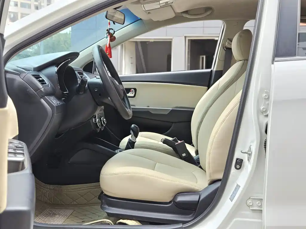 Kia K2 — миниатюра 9