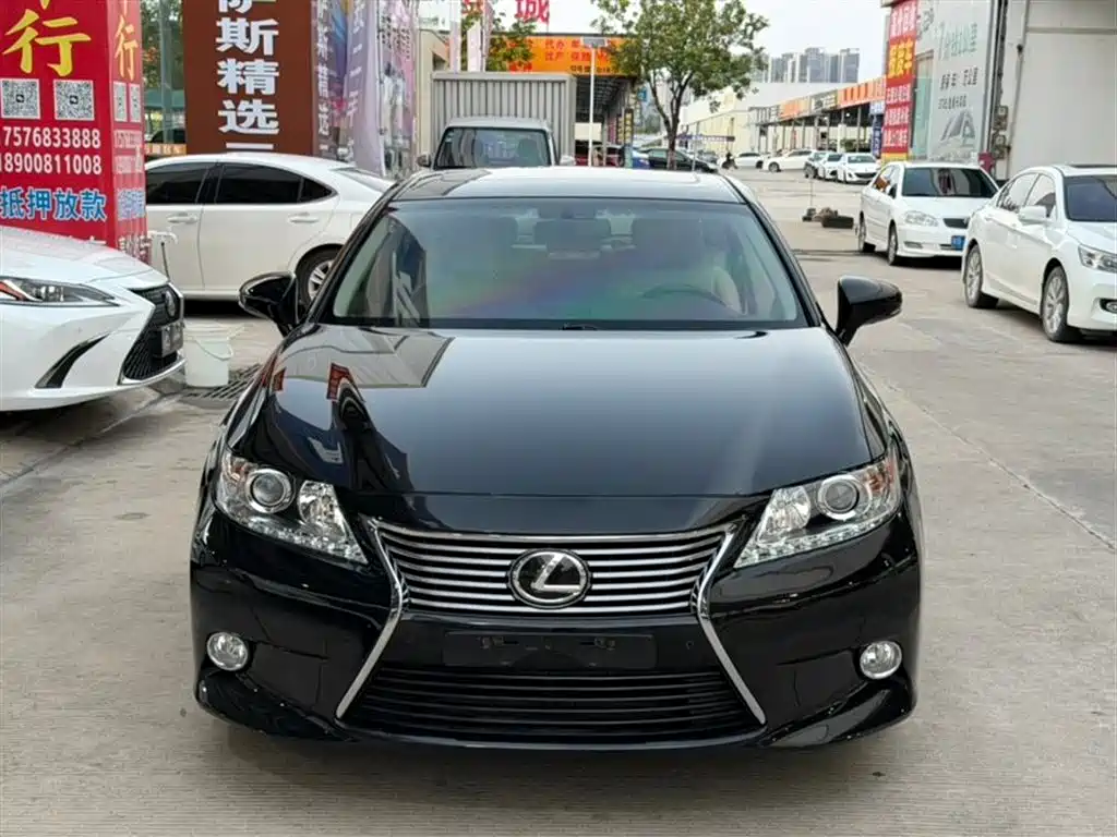 Lexus ES 2012