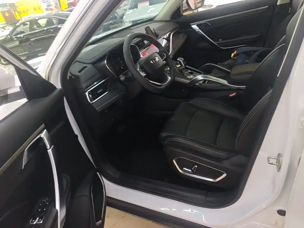 Geely Boyue — миниатюра 15