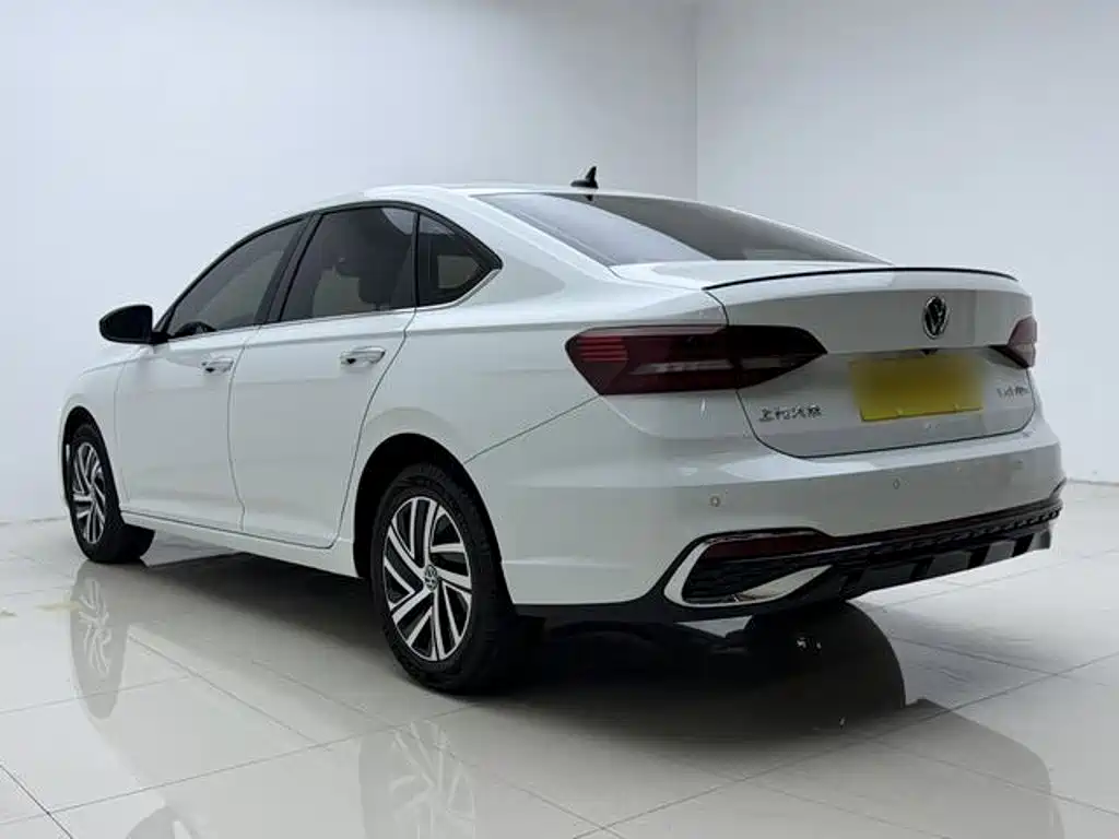 Volkswagen Lavida — миниатюра 11