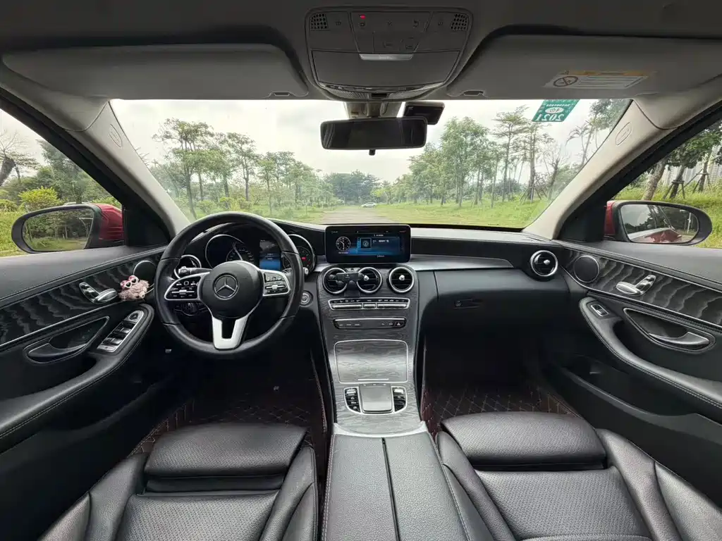 Mercedes-Benz C-Class — миниатюра 13