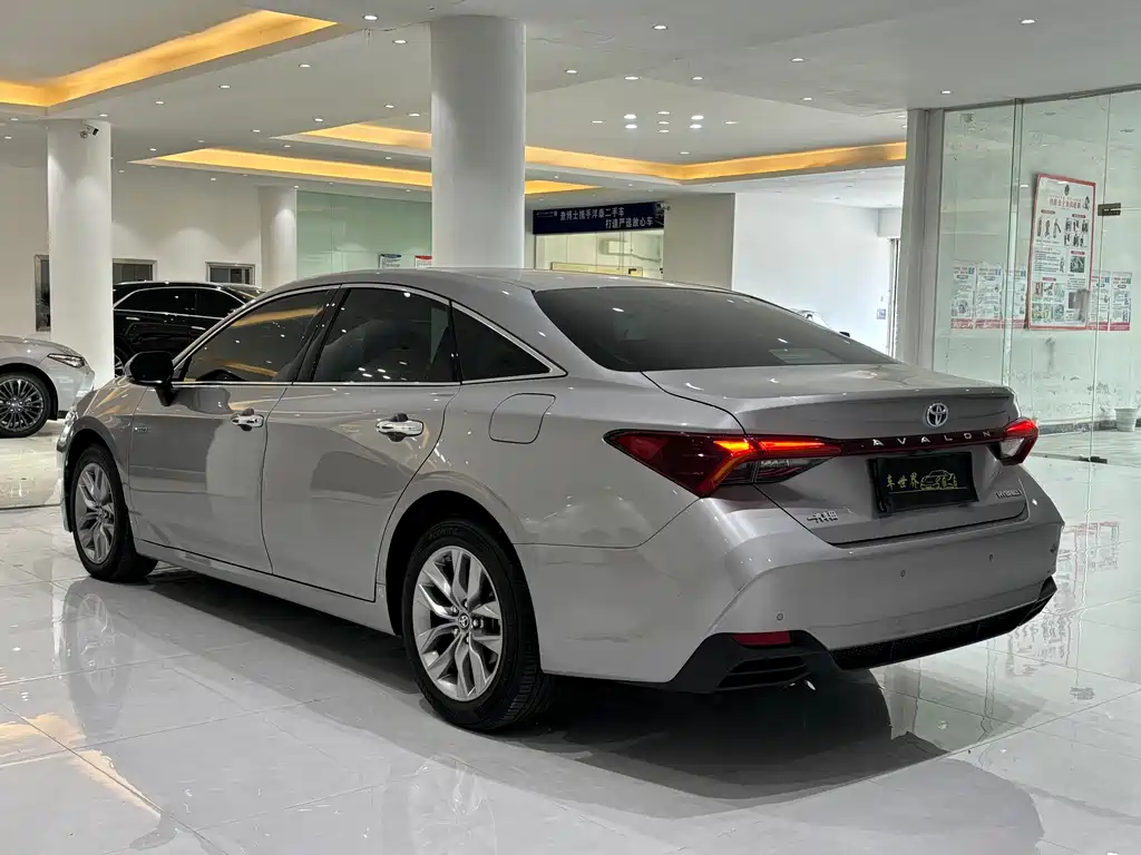 TOYOTA ASIAN DRAGON