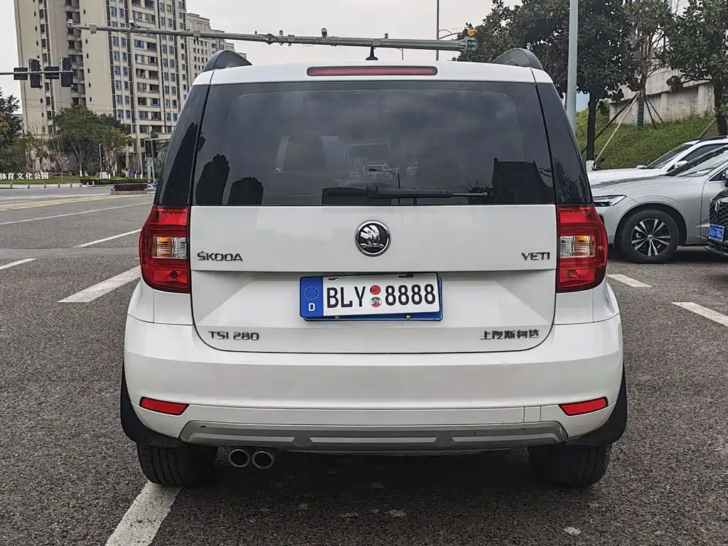 SKODA YETI