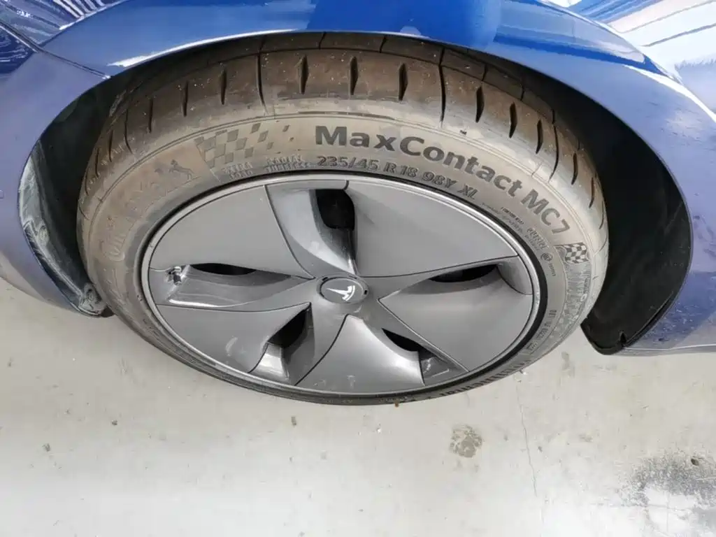 Tesla Model 3 — миниатюра 23