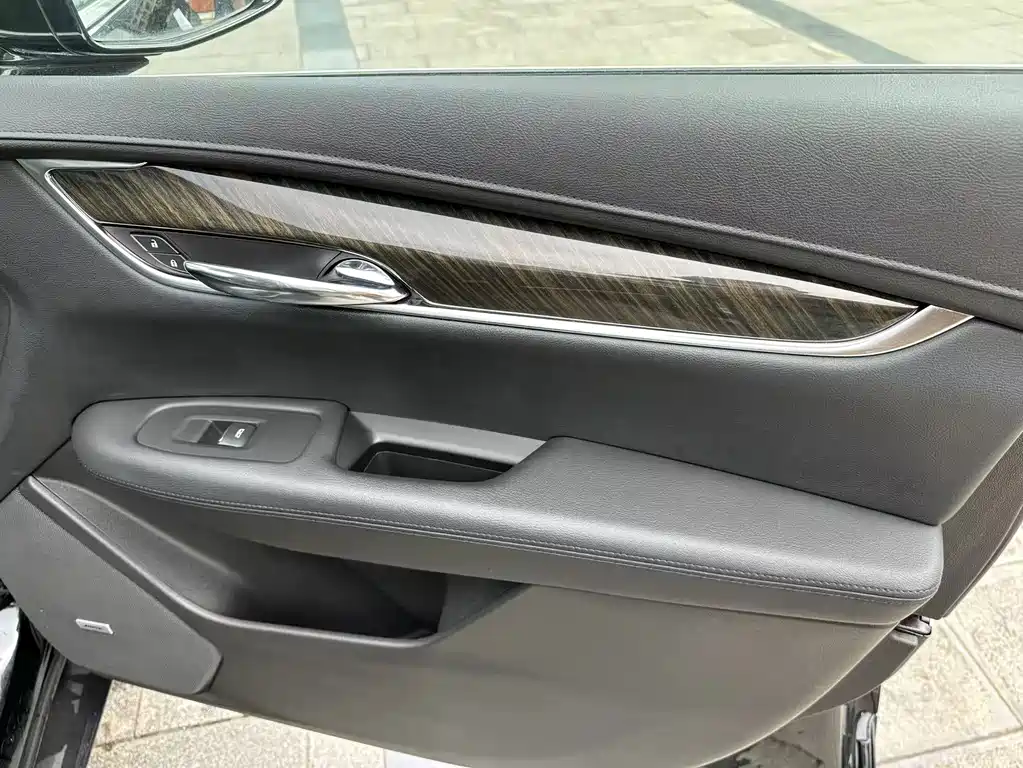 Cadillac XT5 — миниатюра 30