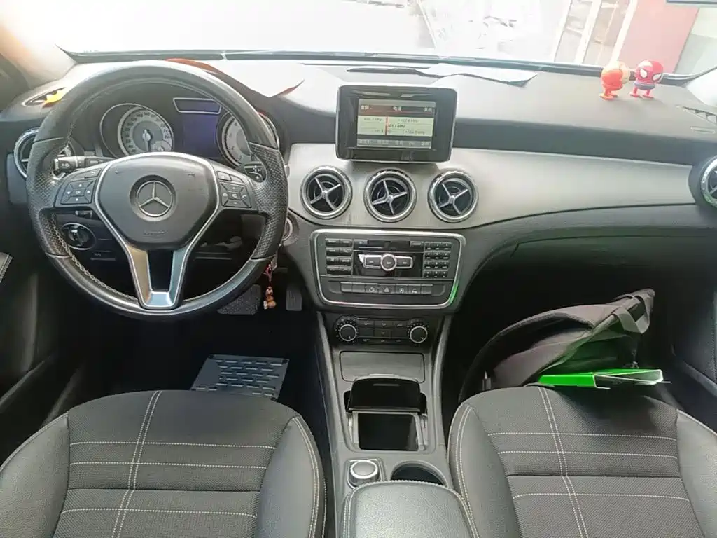 Mercedes-Benz GLA (Import) — миниатюра 10