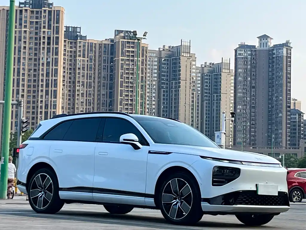 XPeng G9 — миниатюра 3